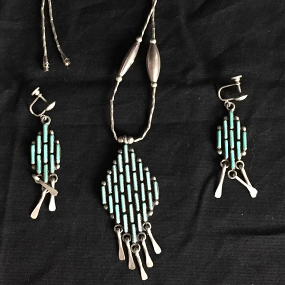 Zuni Needlepoint Turquoise Jewelry - Zuni Arvina Pinto Sandoval Turquoise Ears Necklace